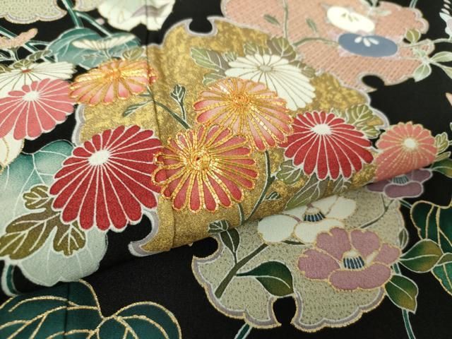 平和屋着物●豪華黒留袖　駒刺繍　雪輪重ね花文　金彩　正絹　逸品　DABA1535ps 平和屋着物○豪華黒留袖 駒刺繍 雪輪重ね花文 金彩 正絹 逸品