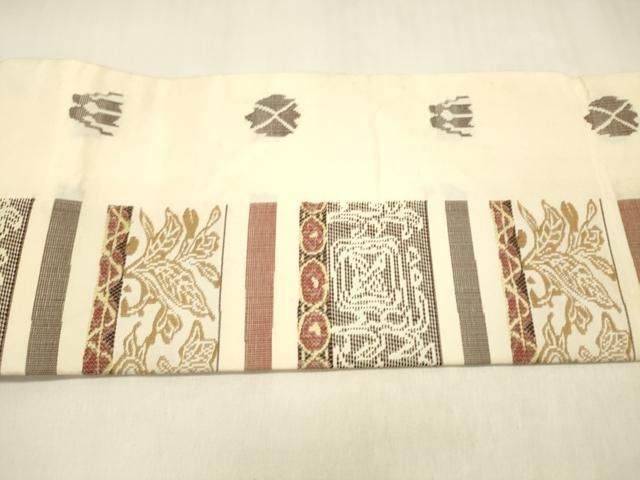 九寸名古屋帯 横段群鳥草葉文