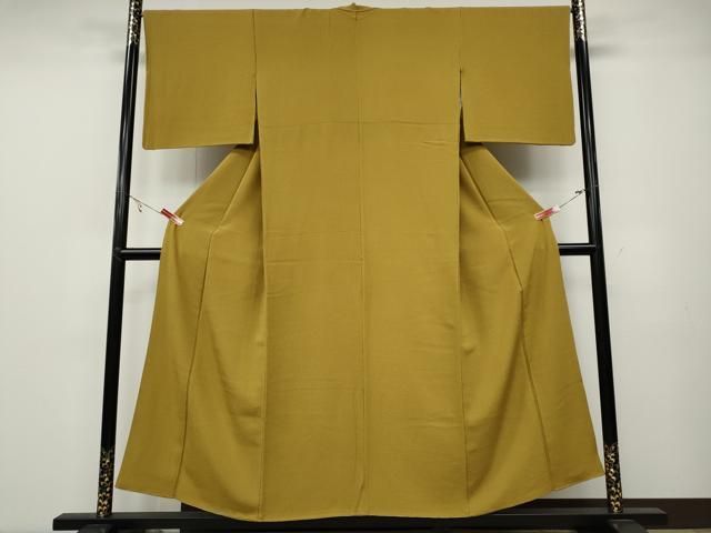 平和屋着物 上質な色無地 紋意匠 芥子色 正絹 ut