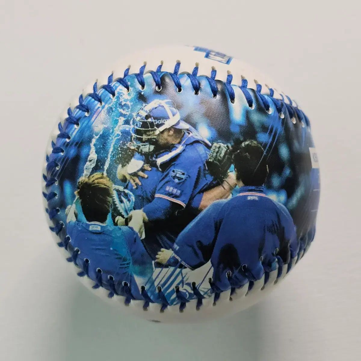 サムスン・ライオンズ デッキ マクガイア ノーヒット ノーラン 記念球