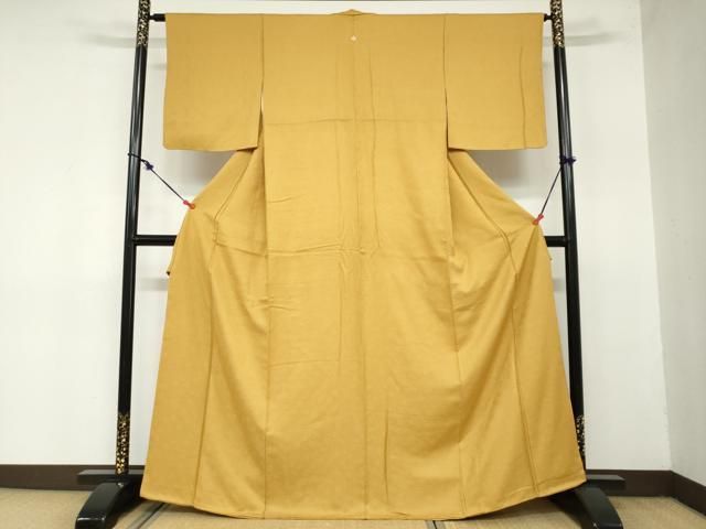 平和屋着物 上質な色無地 花尽くし地紋 山吹茶色 正絹 ud