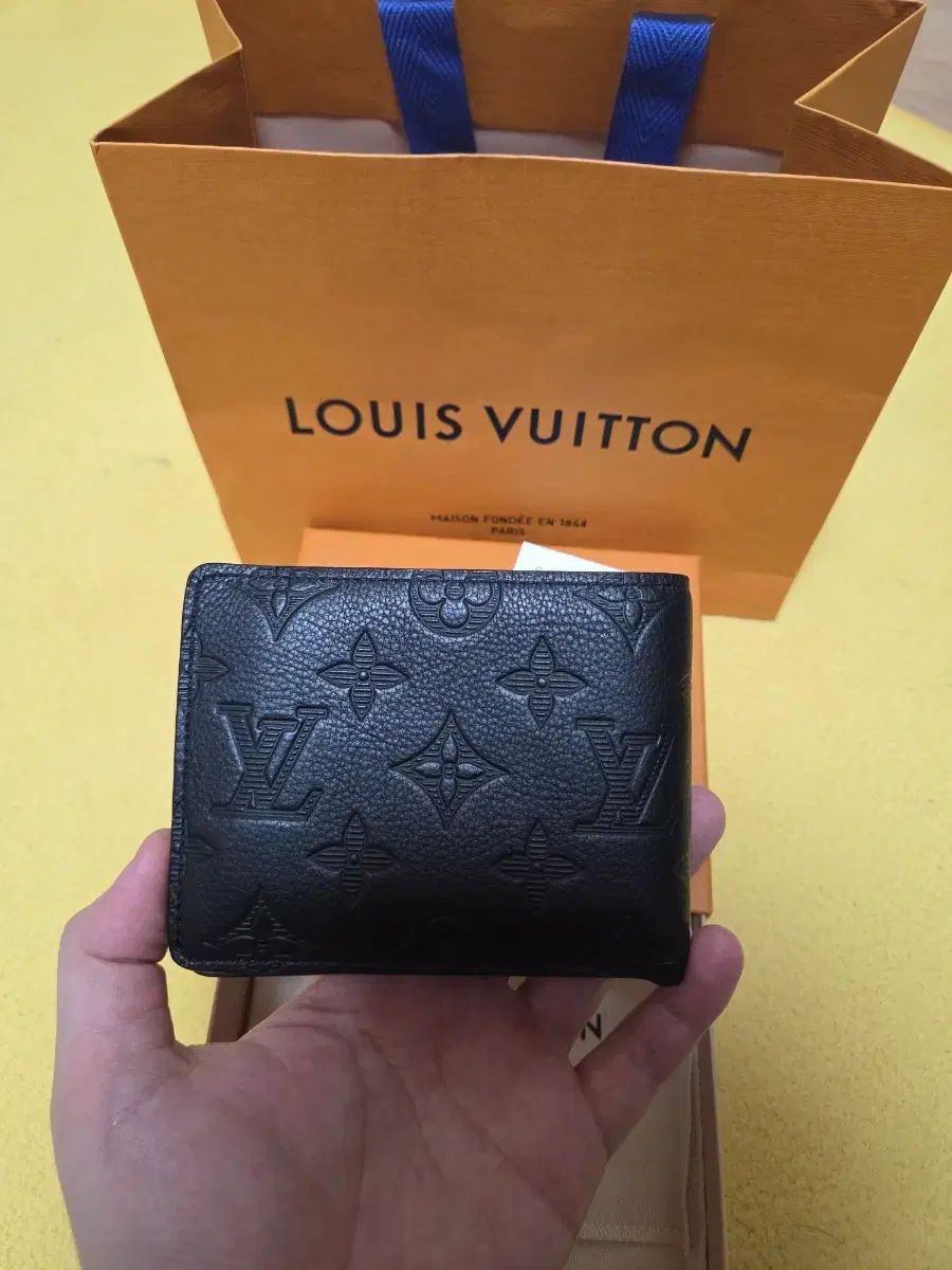 ルイヴィトン エクリプス シャドー 二つ折り財布