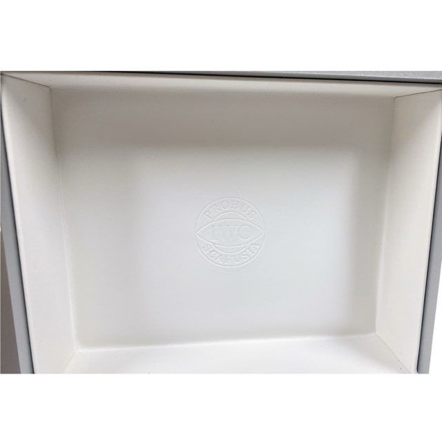 【箱のみ】IWC収納ケース 空箱のみ　書類など 箱のみ】IWC収納ケース 空箱のみ 書類など