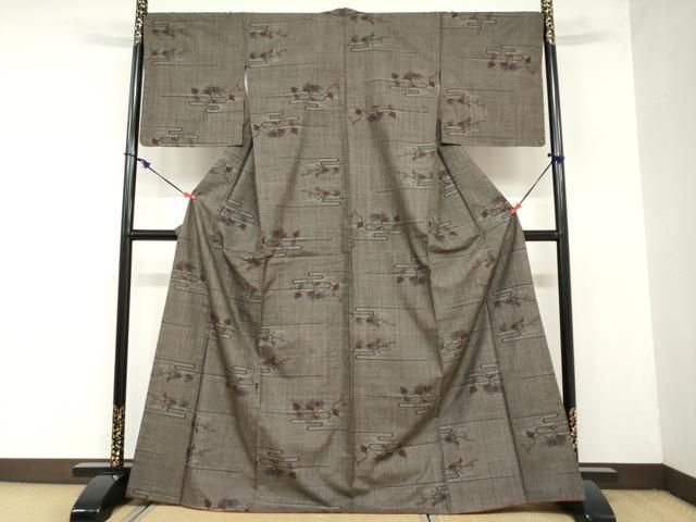 平和屋着物 本場大島紬 7マルキ エ霞蔦の葉文 正絹 ud