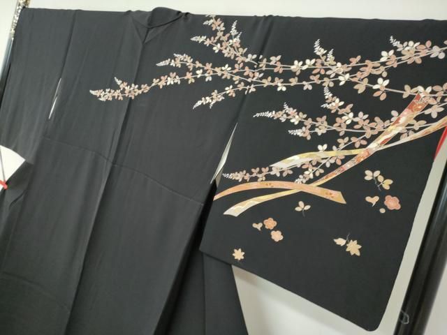  平和屋着物 訪問着 駒刺繍 立波草花文 黒地 金彩 正絹 ud 訪問着 付け下げ 着物