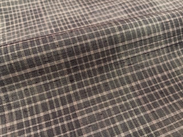 上質な紬 格子柄