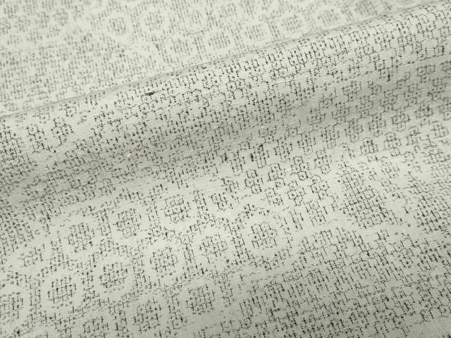  平和屋着物 本場結城紬 重要無形文化財 100亀甲 切嵌幾何学文 正絹 ud 紬 着物