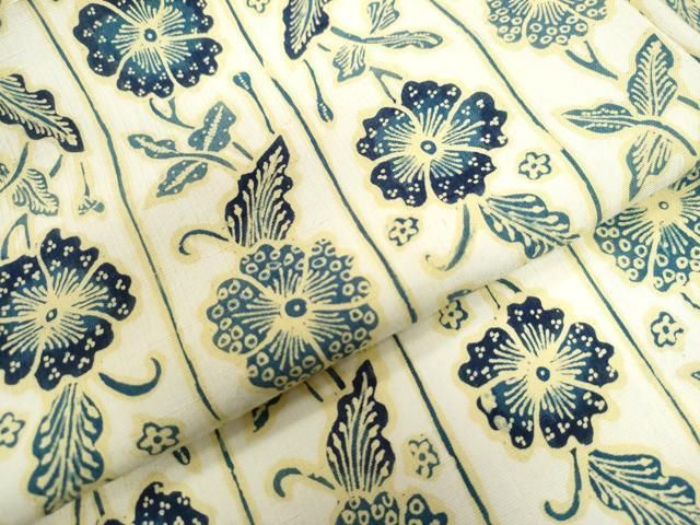 上質な小紋 紬地