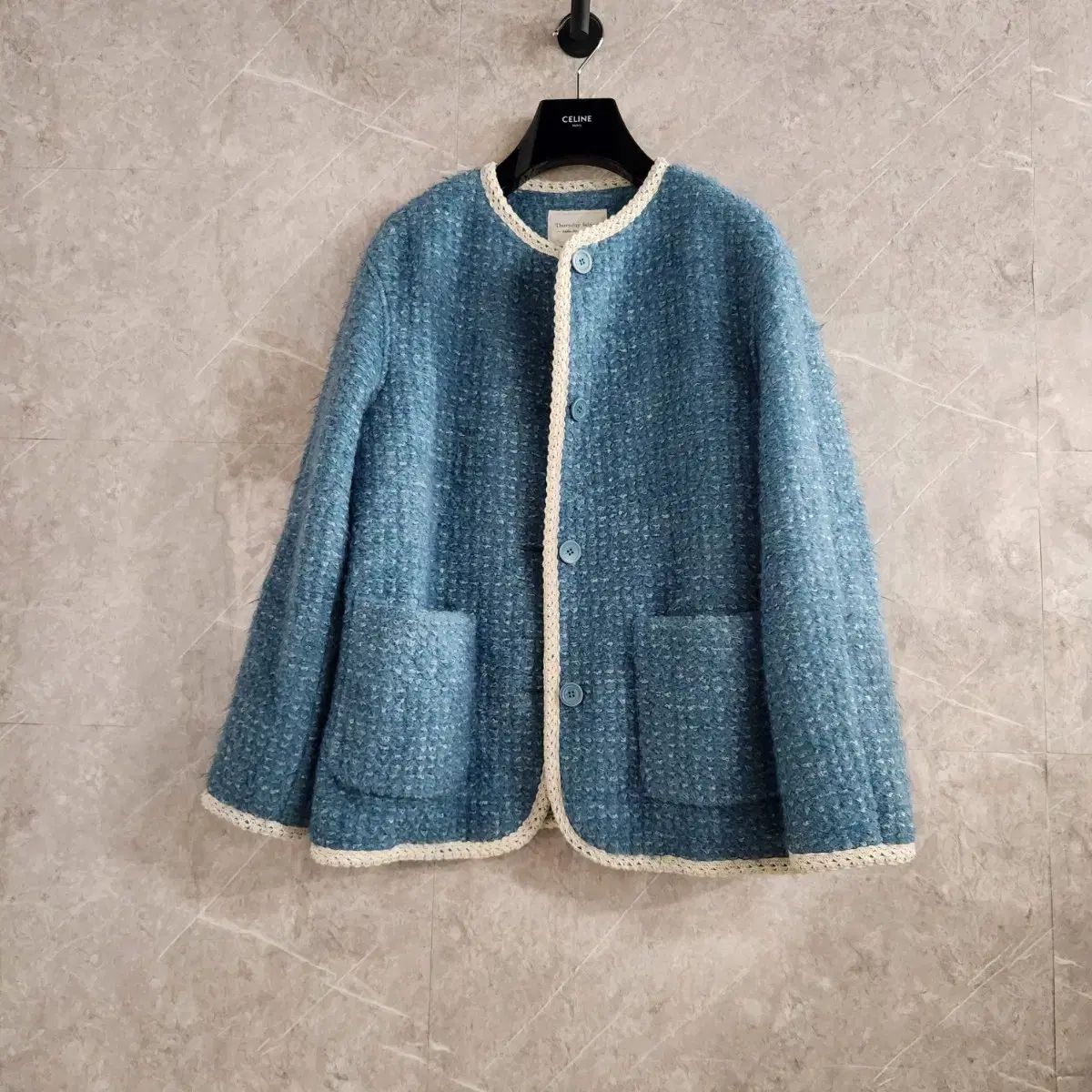 サースデーアイランド ジャケット