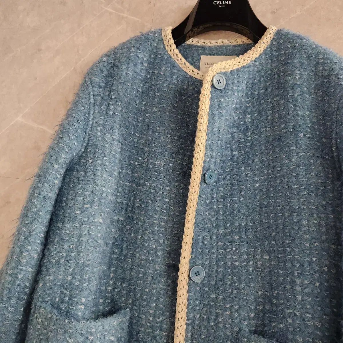 サースデーアイランド ジャケット