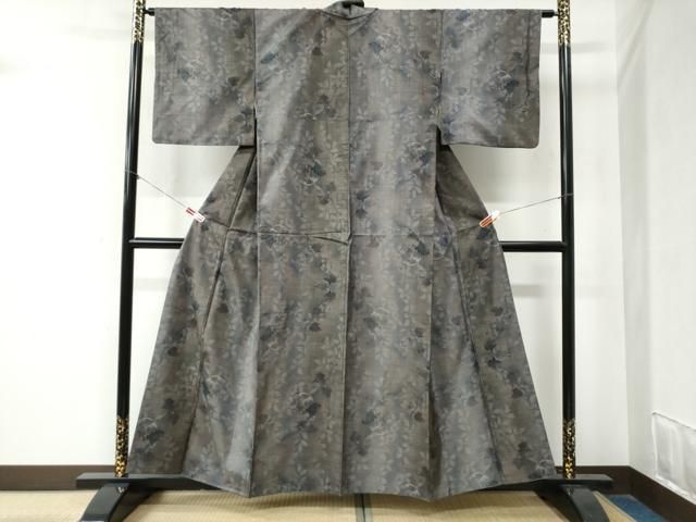 平和屋着物 本場大島紬 9マルキ 南天文 正絹 yc