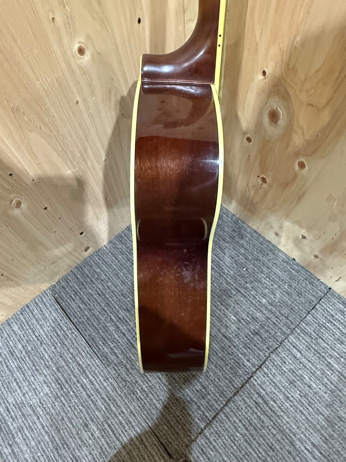 アコースティックギター