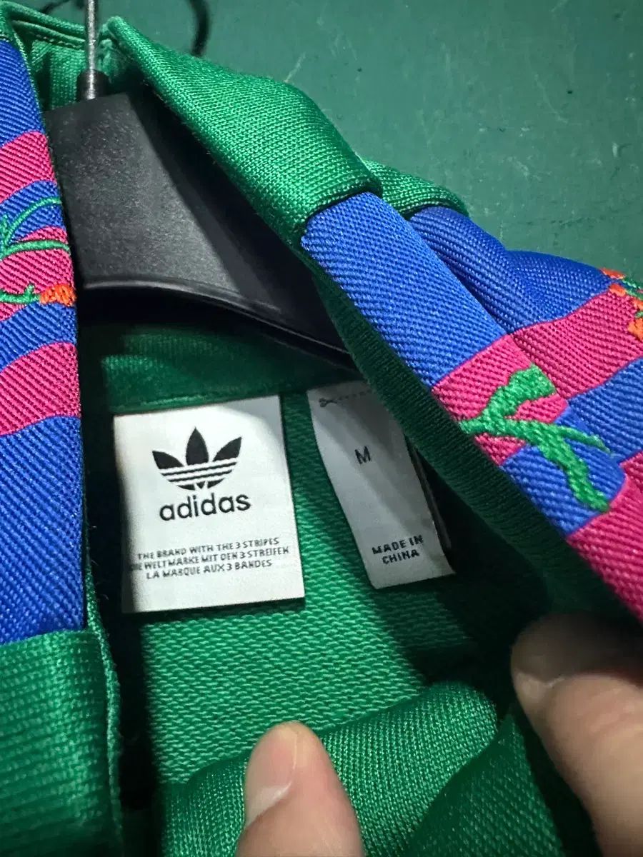  アディダス クロップド トラックジャージ M その他 セットアップ