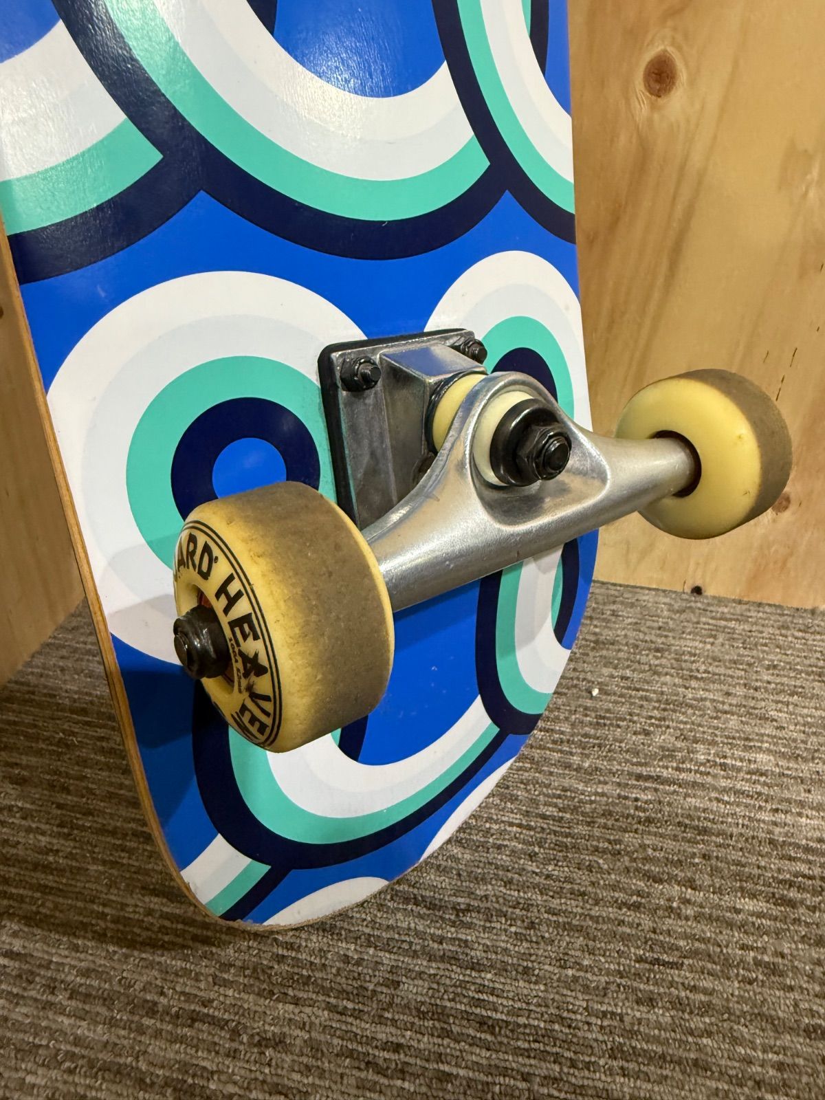 SGM ヘブン ハイスペック コンプリート スケートボード ブルーレインボー