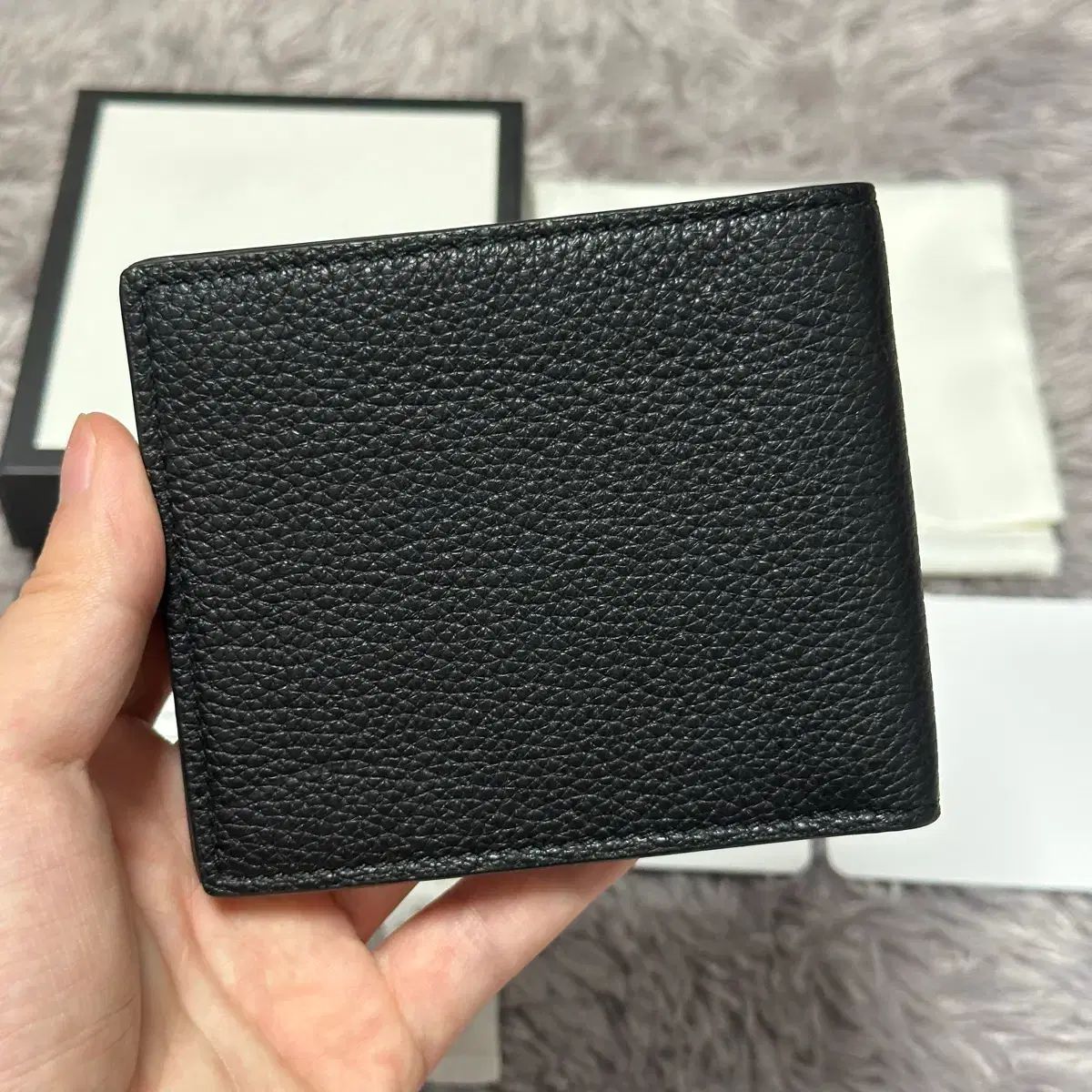 フルセット グッチ シェリーラインロゴ 二つ折り財布