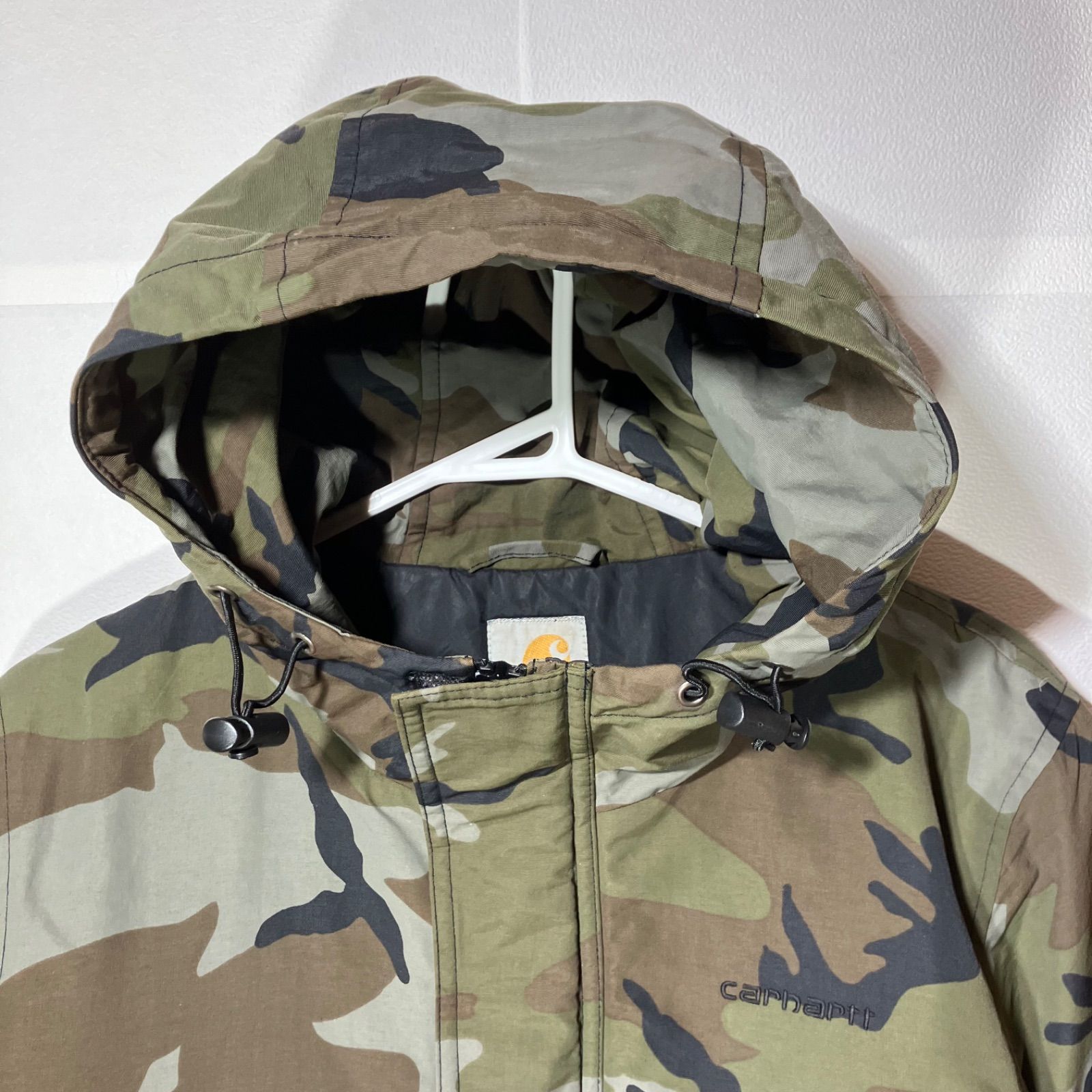 carhartt カーハート マウンテンパーカー 迷彩 carhartt カーハート マウンテンパーカー 迷彩 ナイロンジャケット