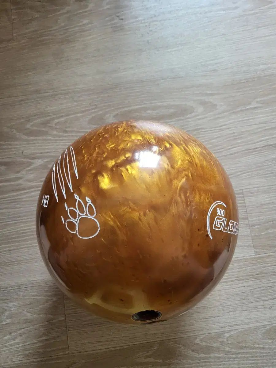 グローバル 900 ハニーバジャー 15 p ボーリング