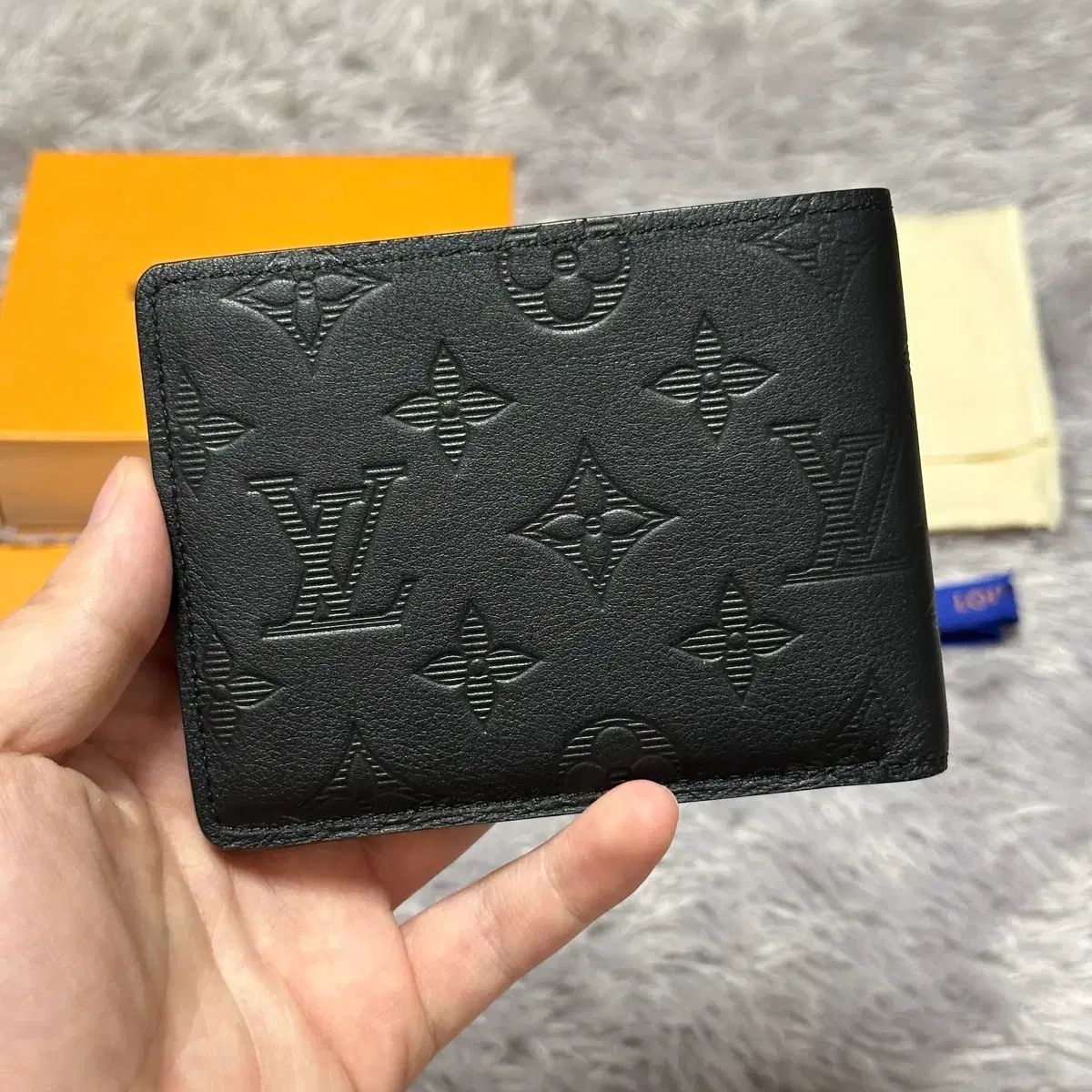 フルセット Louis Vuitton ルイヴィトン エクリプス シャドウ マルチ フール ウォレット 二つ折り財布 ブラック