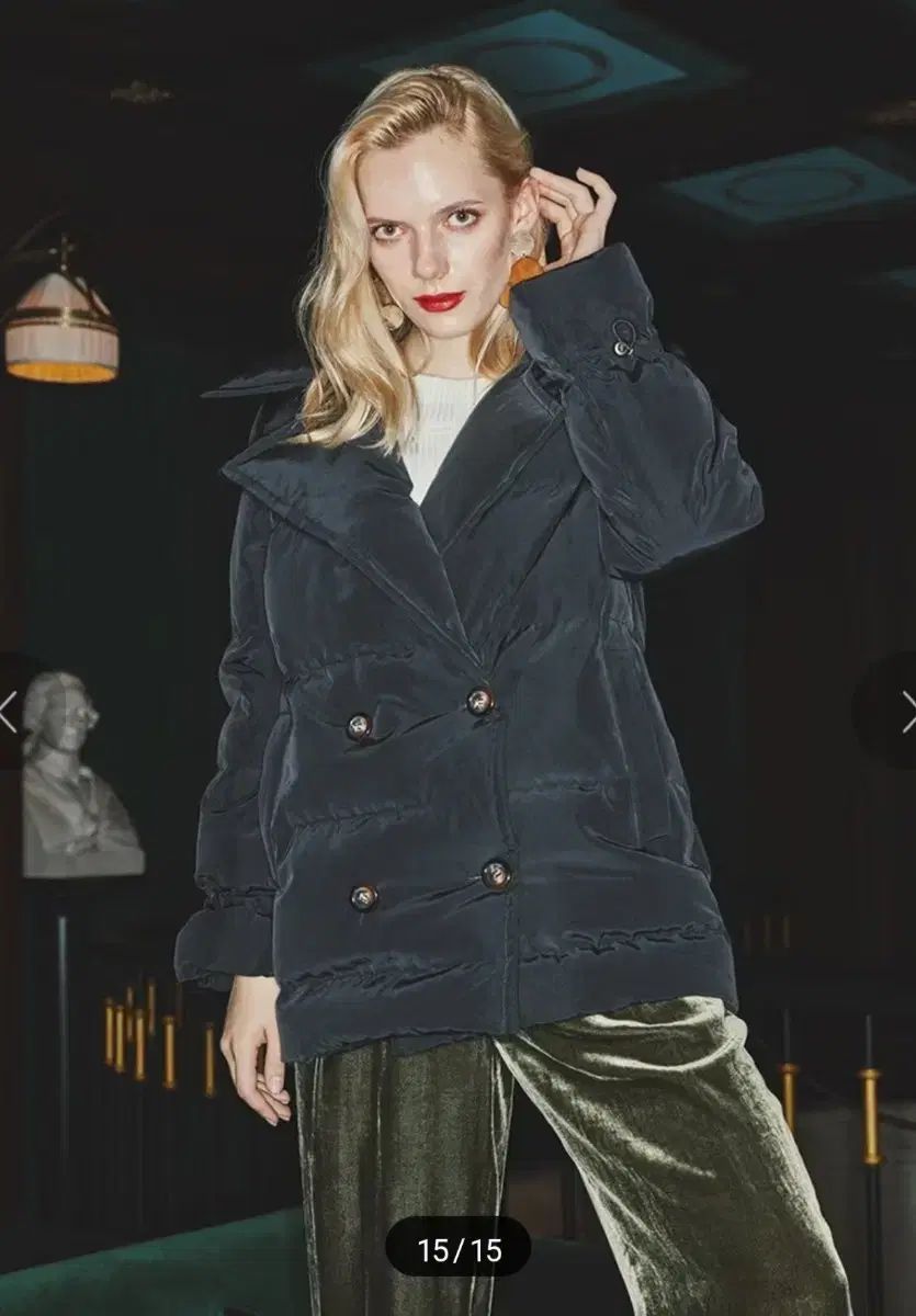 カールラガーフェルド サンモリッツ グースダウン ブラック