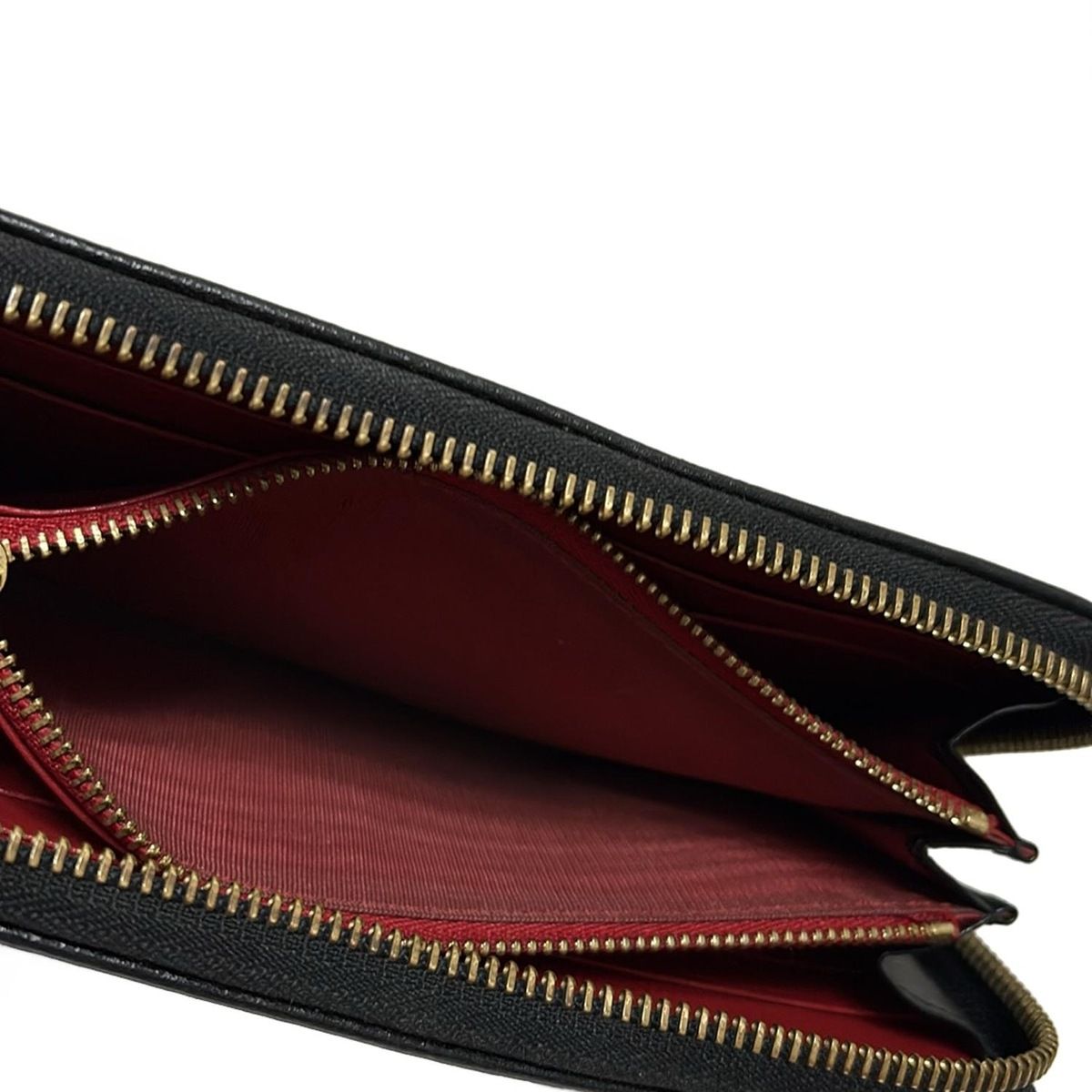  FERRAGAMO SalvatoreFerragamo サルバトーレフェラガモ 長財布 ガンチーニ 黒 ラウンドファスナー レザー その他 小物