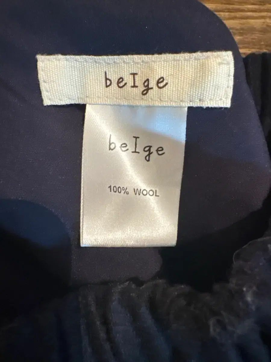 Beige レディース ウール ワイド ズボン