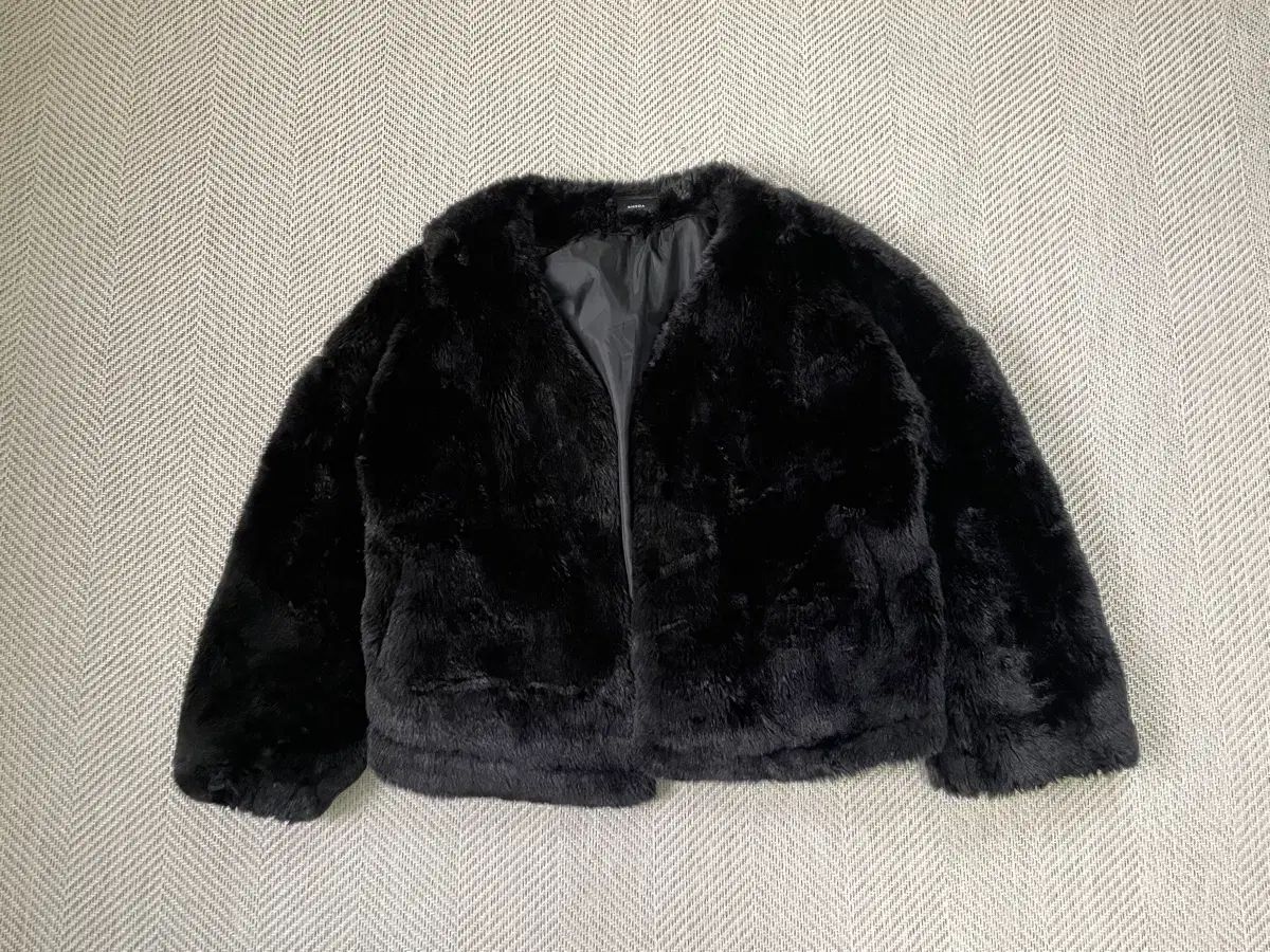 エモダ フェイク ファー ノー ジャケット J 03528