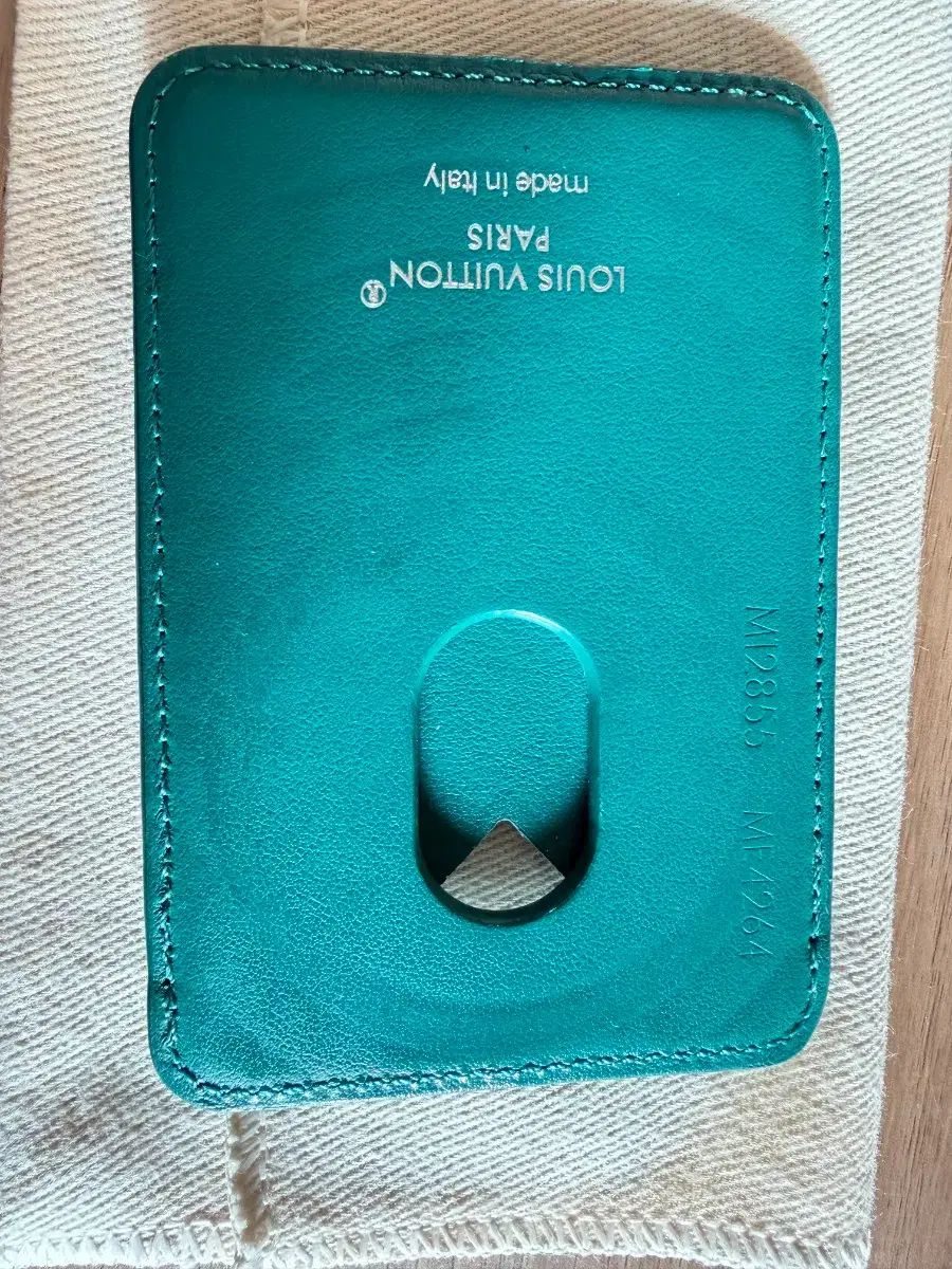  ルイヴィトン マグセーフ カードウォレット グリーン モノグラム 長財布 小物