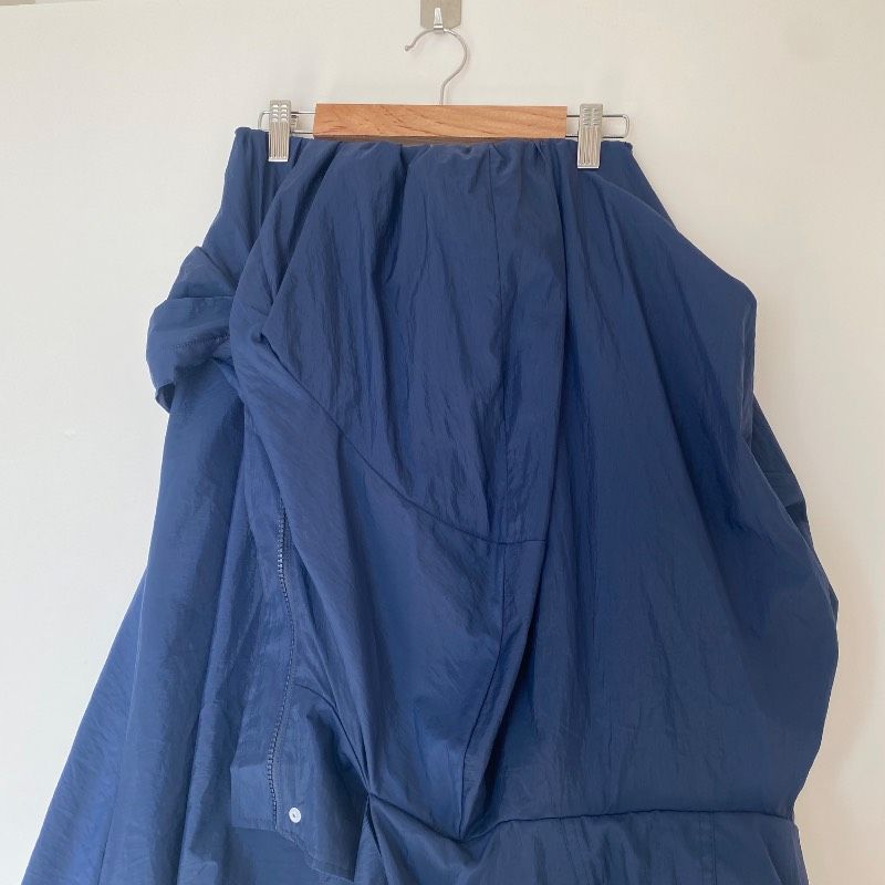 ナゴンスタンス