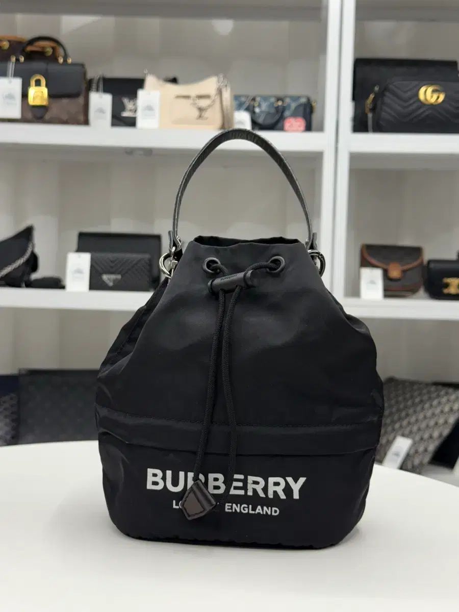 OS バーバリー フォイベ ナイロン バケットバッグ