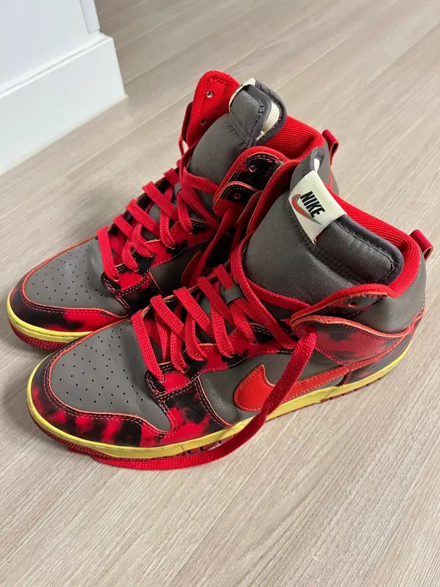 ナイキ ダンク ハイ 1985 レッド エシッド ウォッシュ 290
