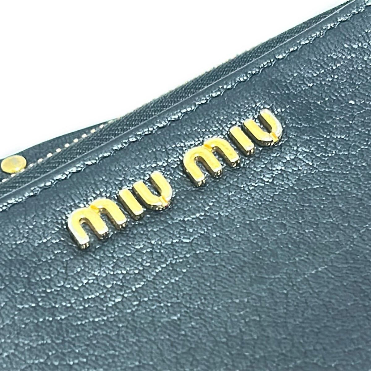 miumiu ミュウミュウ