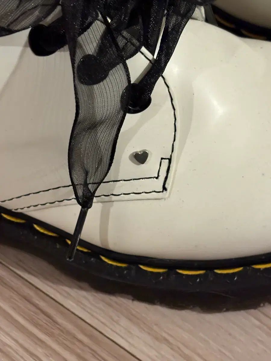 DR. MARTENS ドクターマーチン 3ホール 230