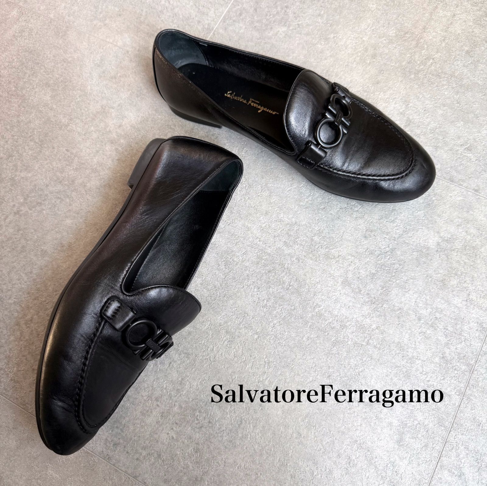 SalvatoreFerragamo サルヴァトーレフェラガモ ガンチーニ レザー