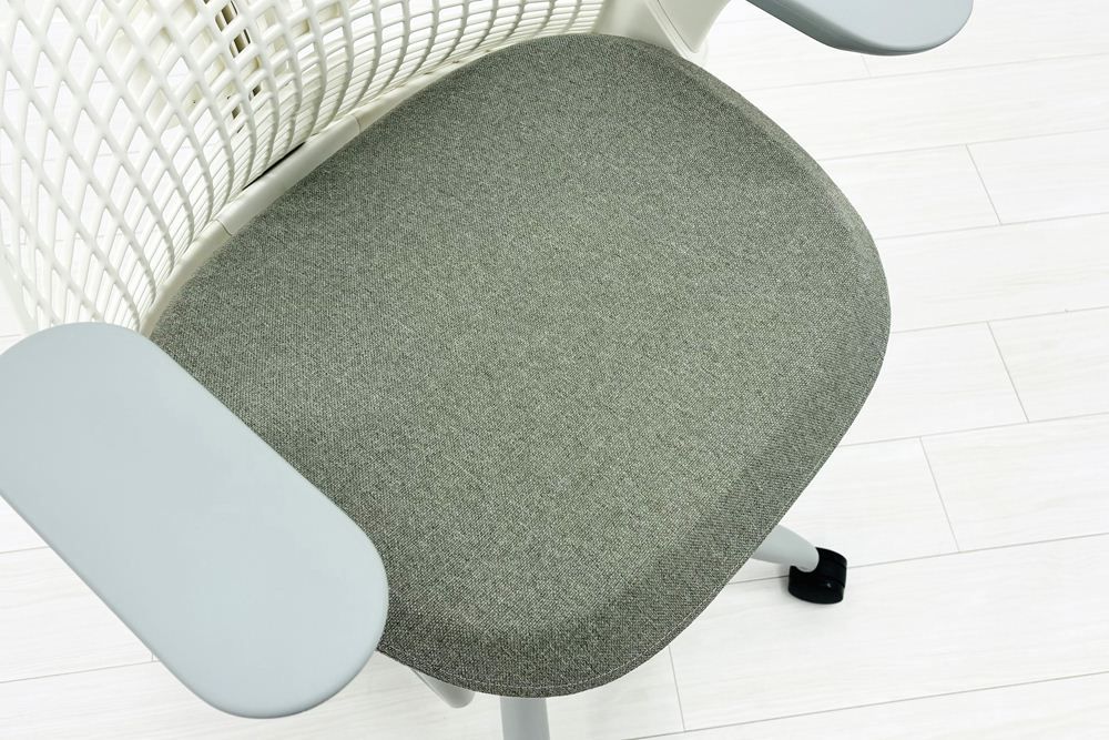 フェザーグレー