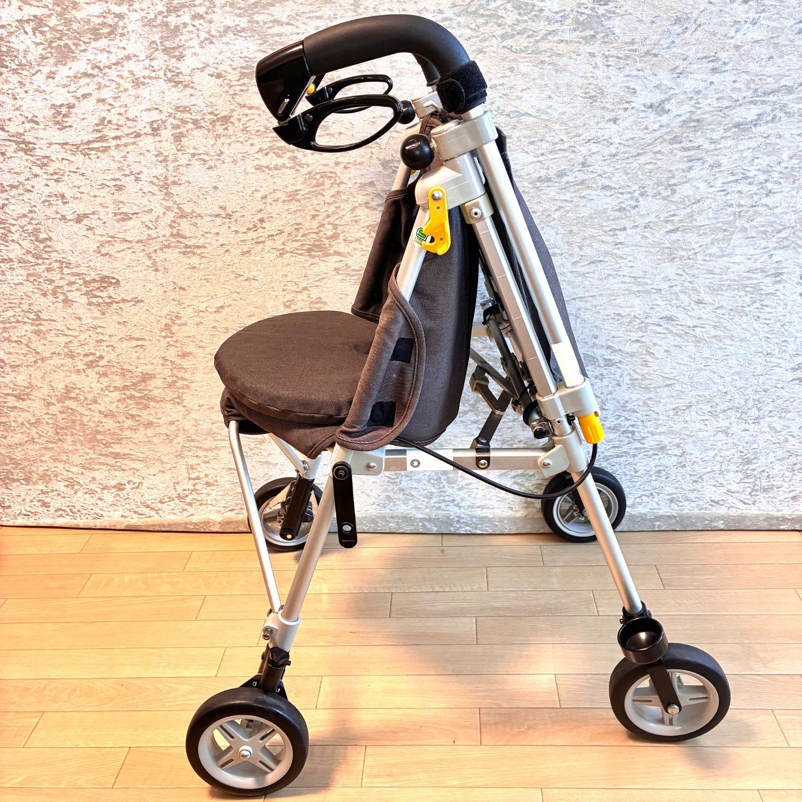 看護・介護用品 シルバーカー ウィズワン（象印ベビー） withone