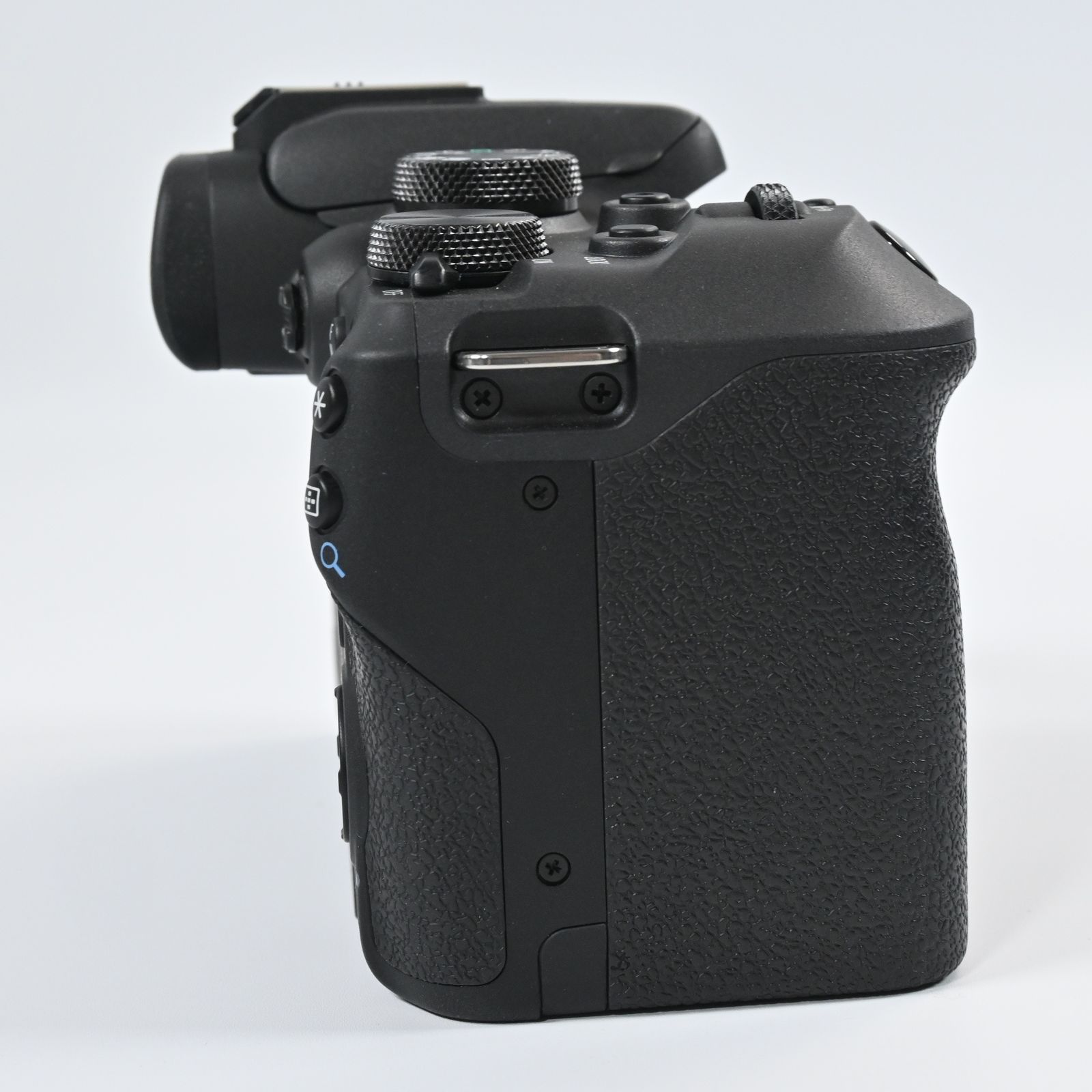 ☆極上品☆Canon EOS R10 ボディ ショット数 1000以下 - メルカリ