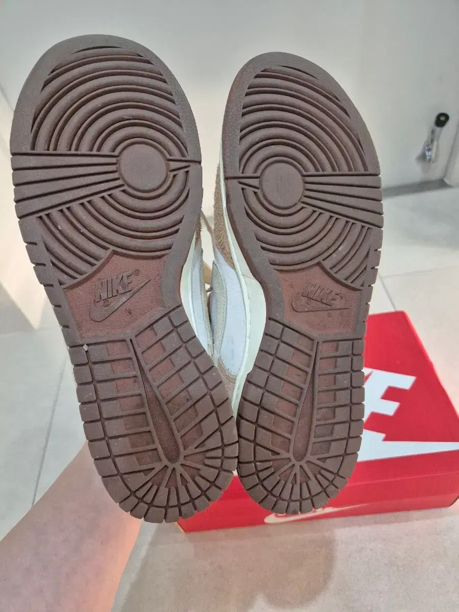  ナイキダンクロー ミディアムカリー 26.5 cm その他 ウェア