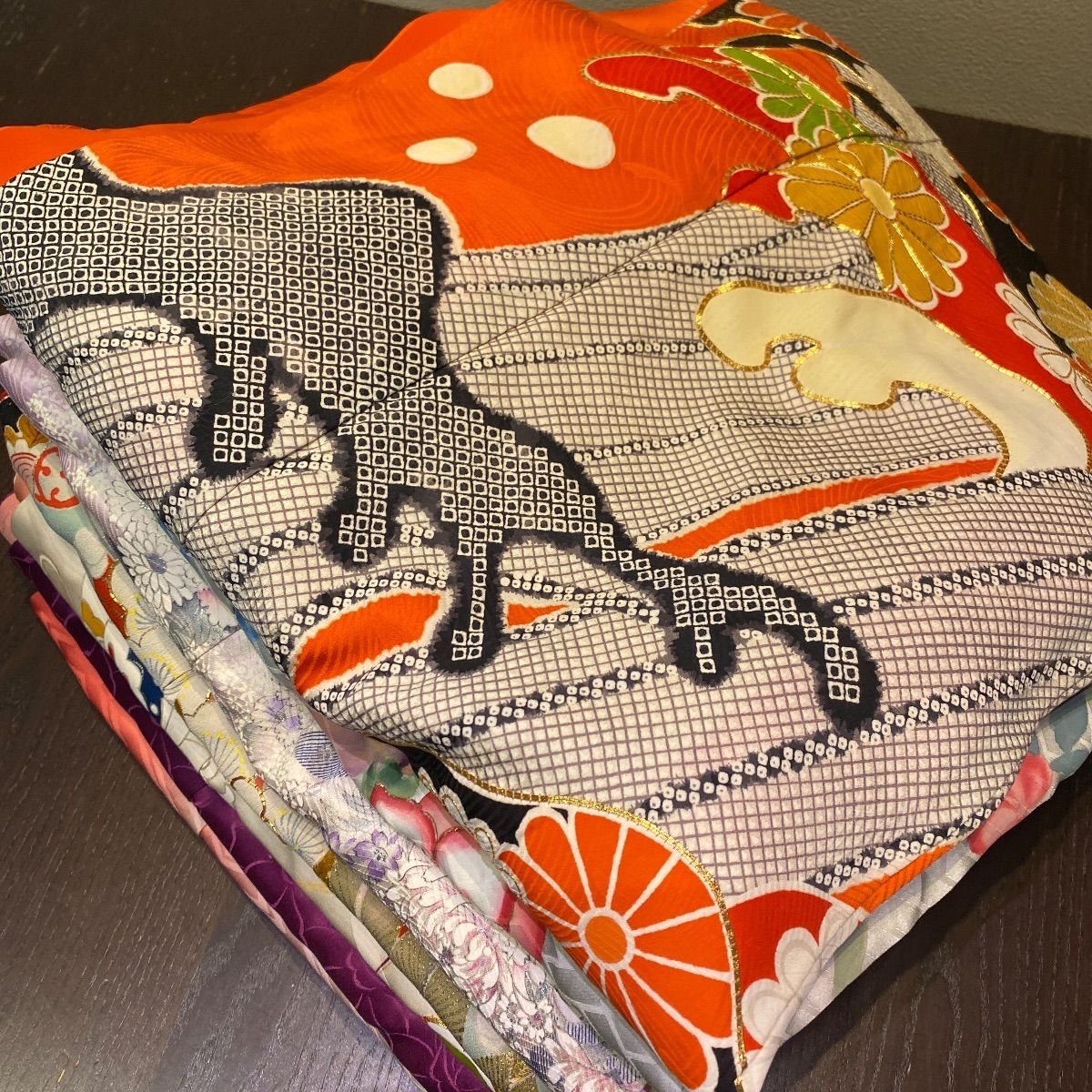 ≪早い者勝ち≫ 振袖 まとめ売り 2枚セット 正絹 リメイク素材 K6～7 振袖 4枚 正絹 着物まとめ売り 同梱購入歓迎 リメイク用 着付け練習用