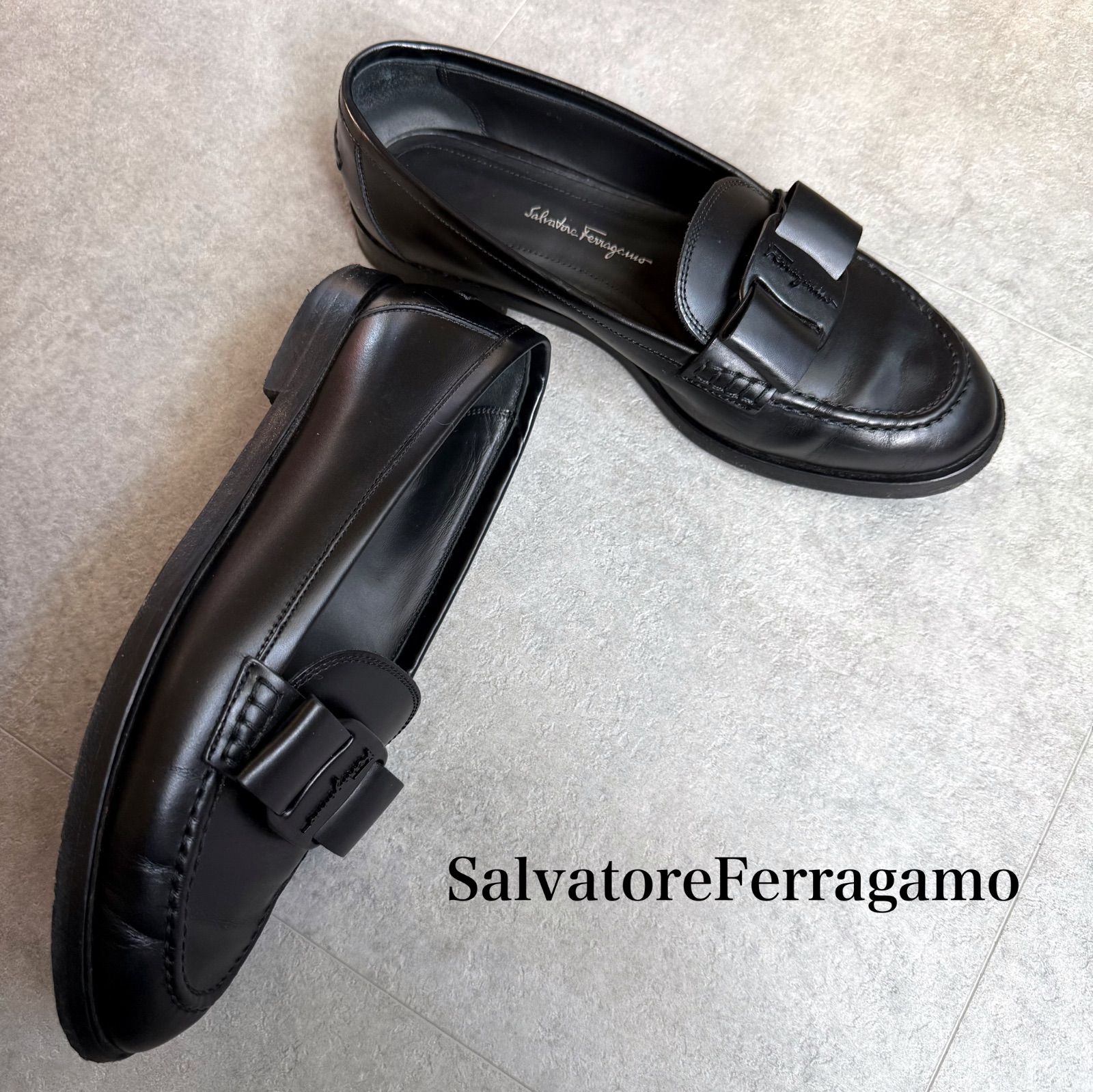 美品 SalvatoreFerragamo サルヴァトーレフェラガモ VIVA ヴァラリボン