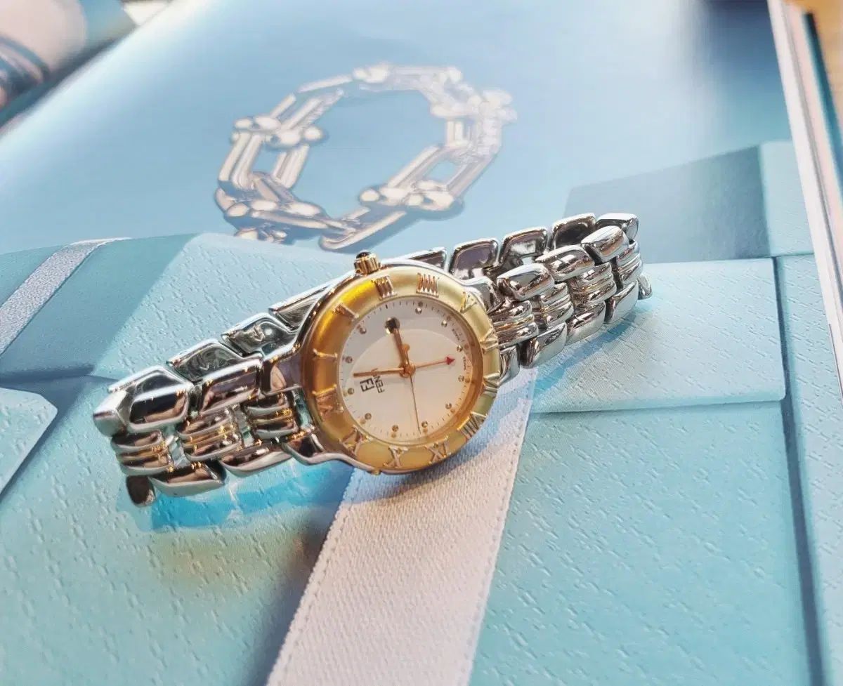 FENDI フェンディ 920 ゴールド コンビ リストウォッチ