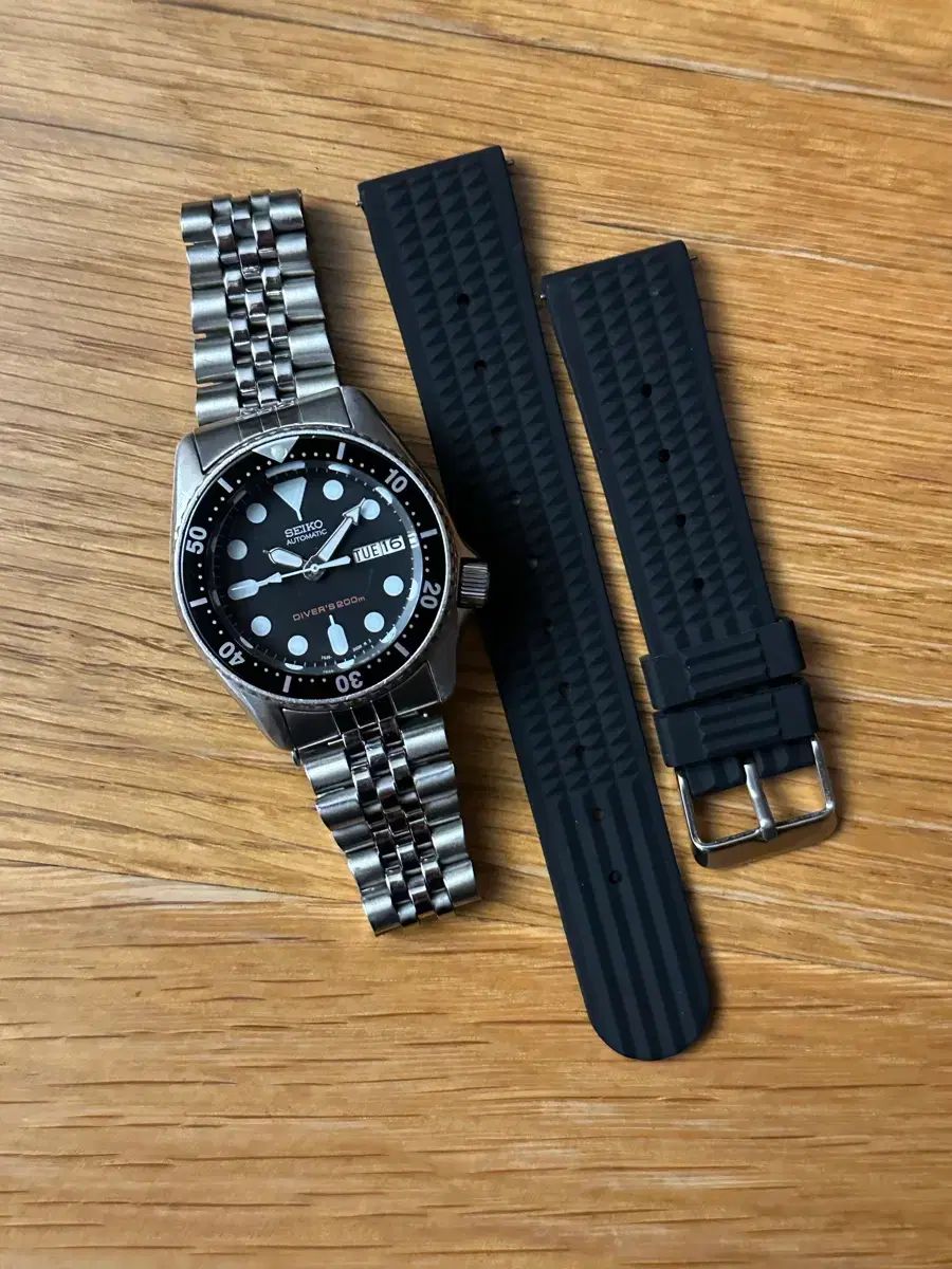 オーバホール完了 skx 013 쥬빌리 ワッフルラバー