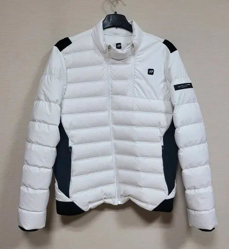 マスターバニーエディション メンズ ハイネック グースダウン アウター