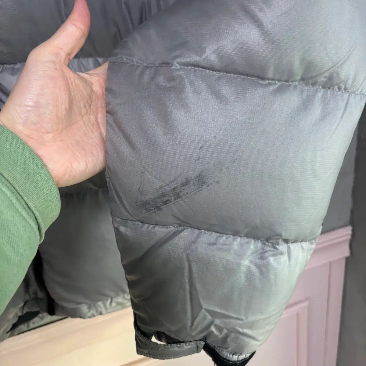 THE NORTH FACE センターロゴ US ヌプシダウン グレー 700 The North Face ダウンジャケット ヌプシ グレー フード付き 【公式通販】