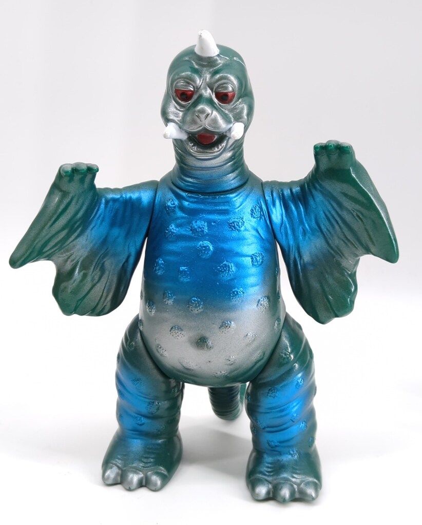 ブルマァク 復刻版 ペギラ B-CLUB 復刻怪獣シリーズ ブルマァク ペギラ 深緑成型 1879 - メルカリ