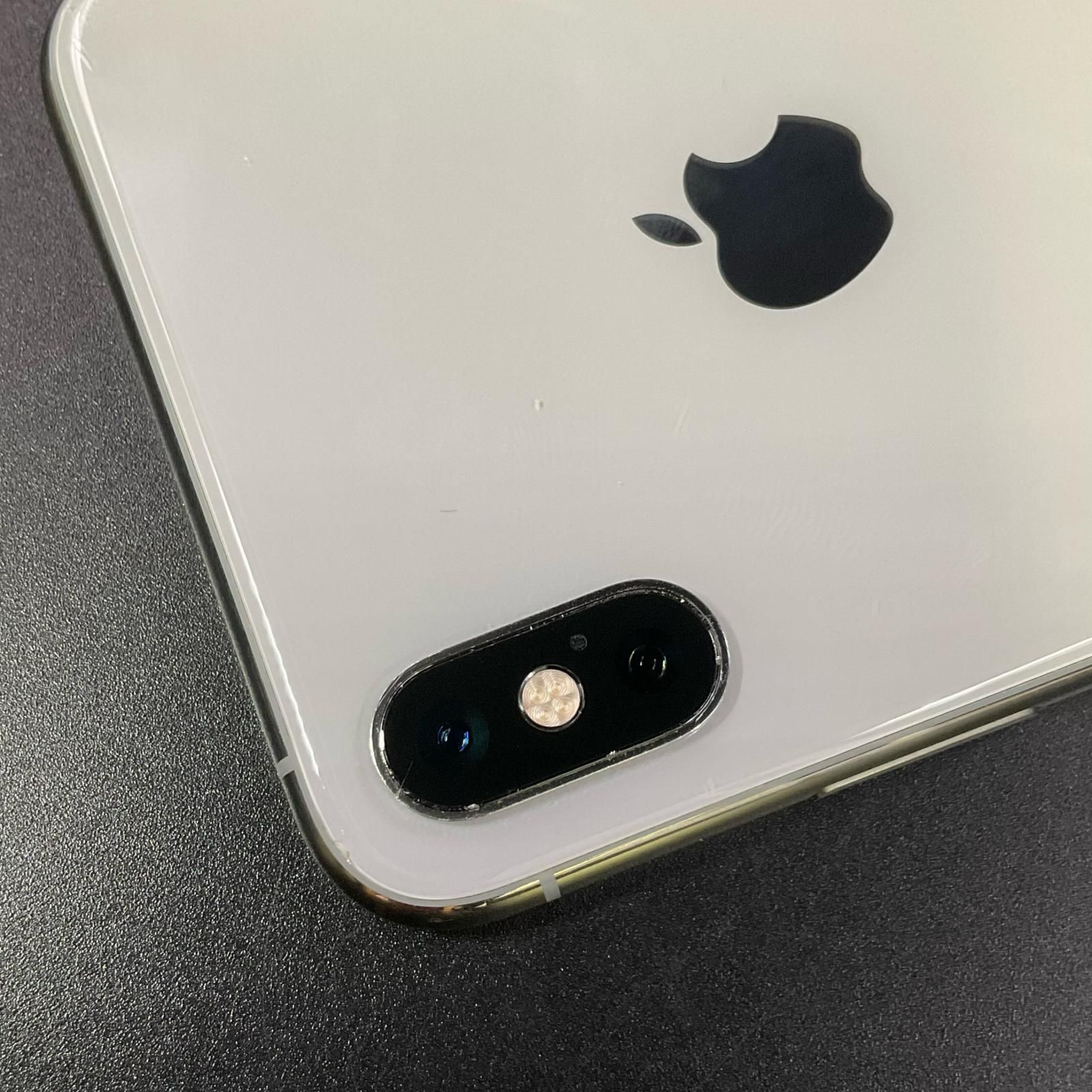 最速発送】 iPhone XS Max 256GB シルバー docomo 白ロム【難有】 89