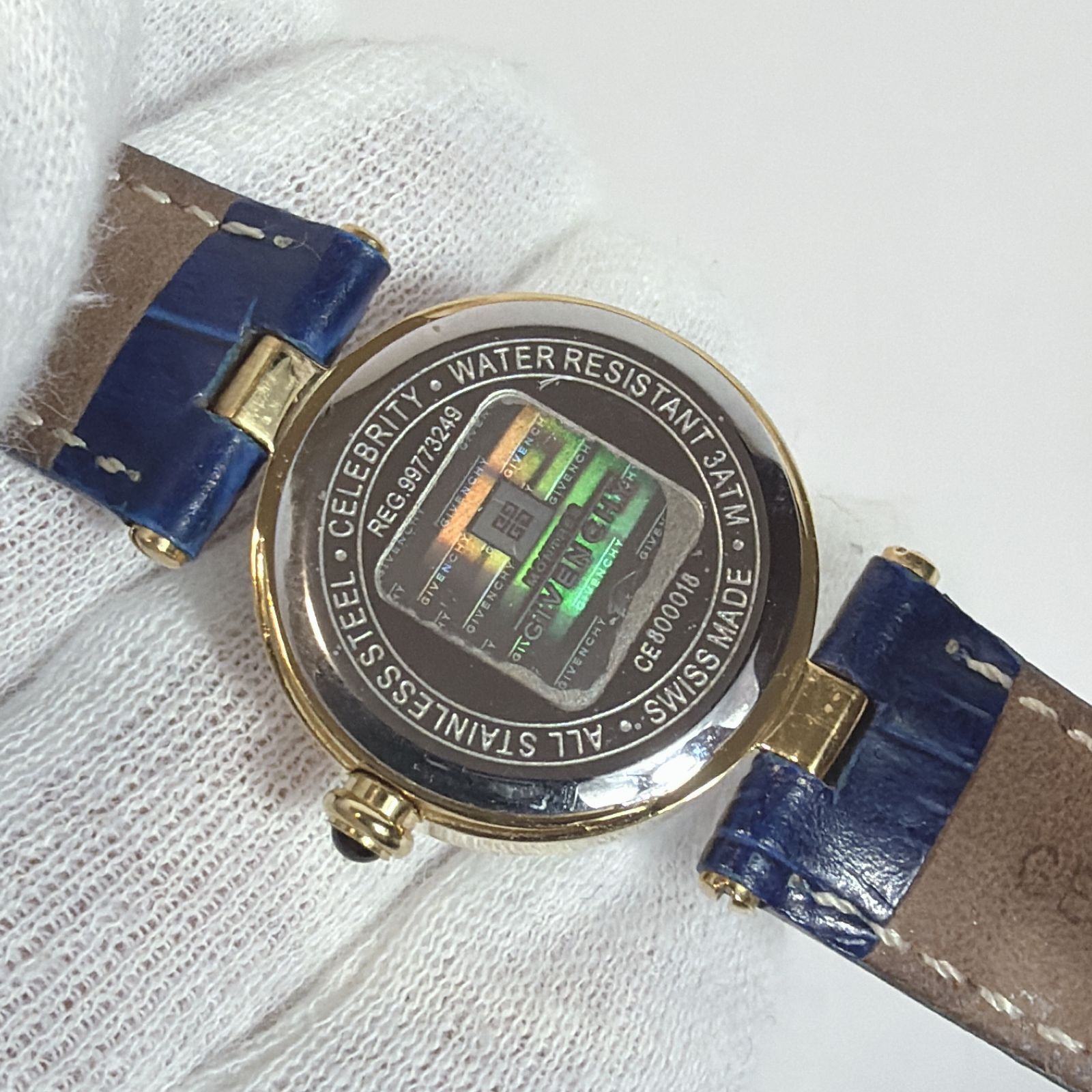 ✨高級モデル✨ GIVENCHY レディース 腕時計 4Pダイヤ シェル ゴールド