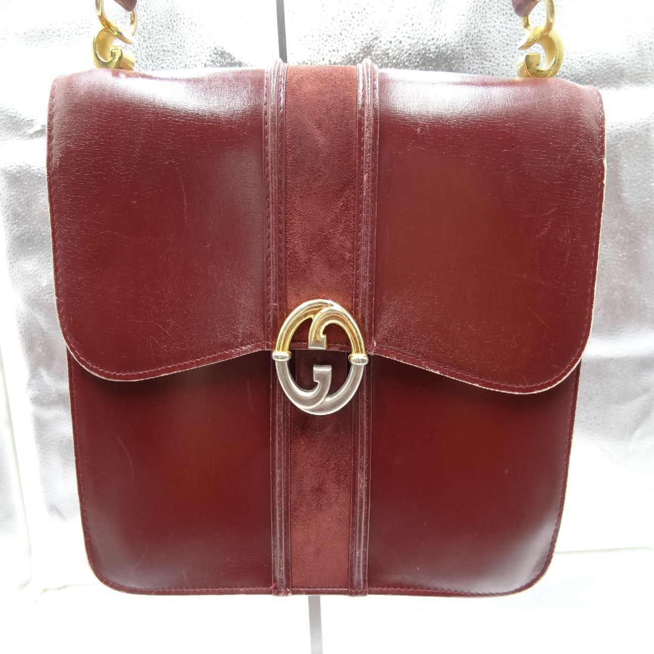 ✨希少✨グッチ　オールドグッチ　ショルダーバッグ　スエード　レザー　ワインレッド グッチ GUCCI オールドグッチ レザー 肩掛け ショルダーバッグ レッド