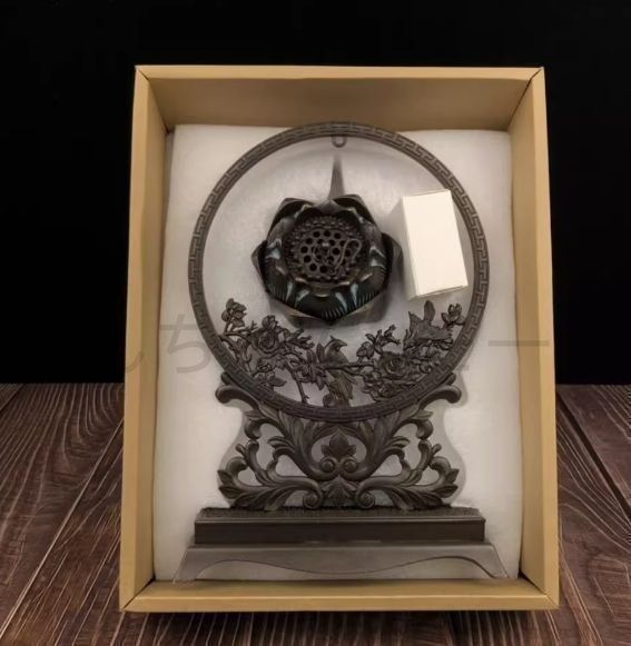 蓮の花の炉です 銅製 装飾品 置物