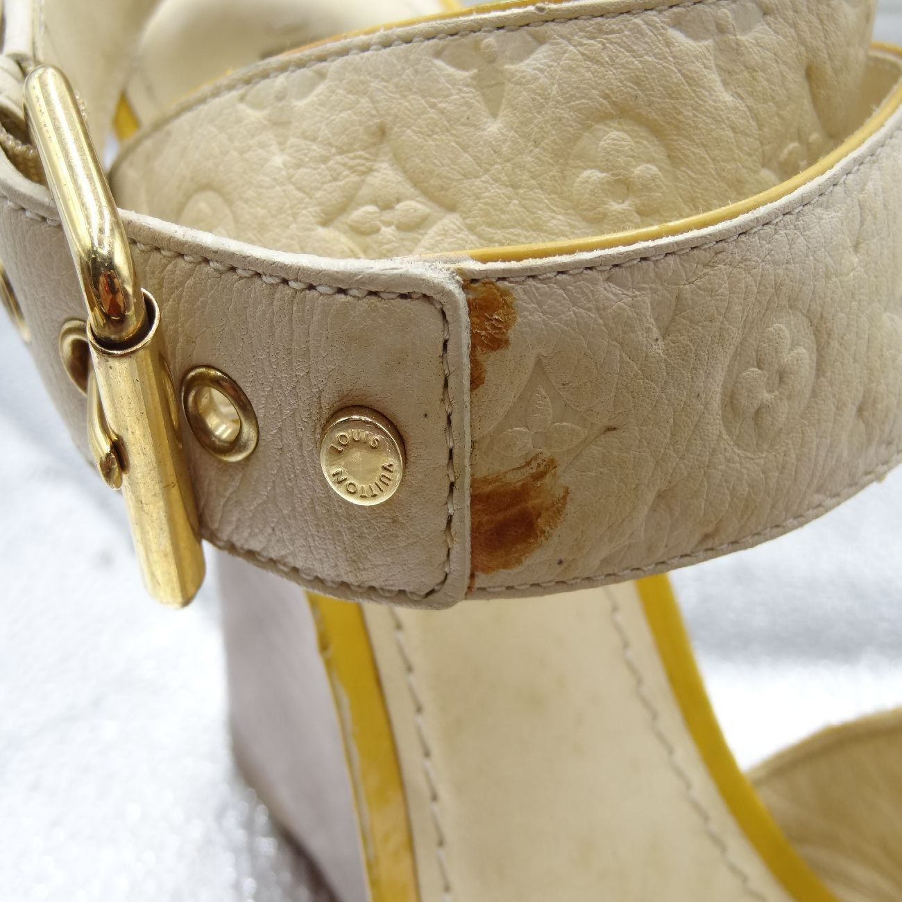 パンプス ベージュ