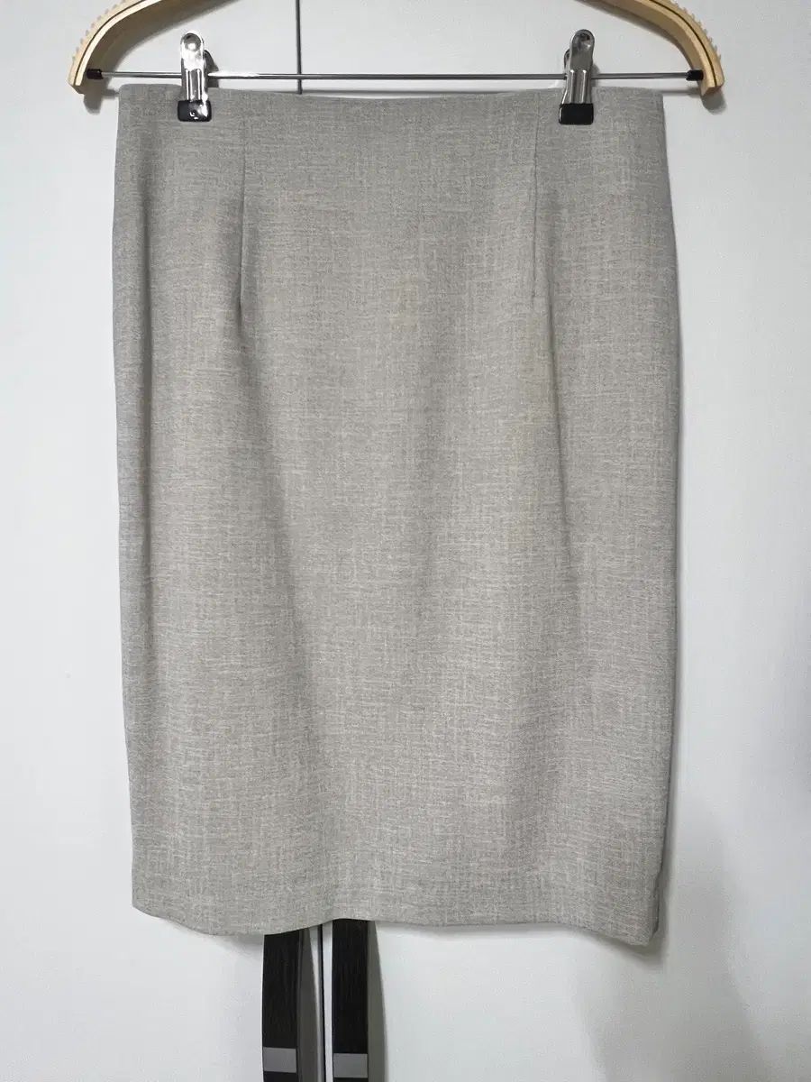 スカート スーツ